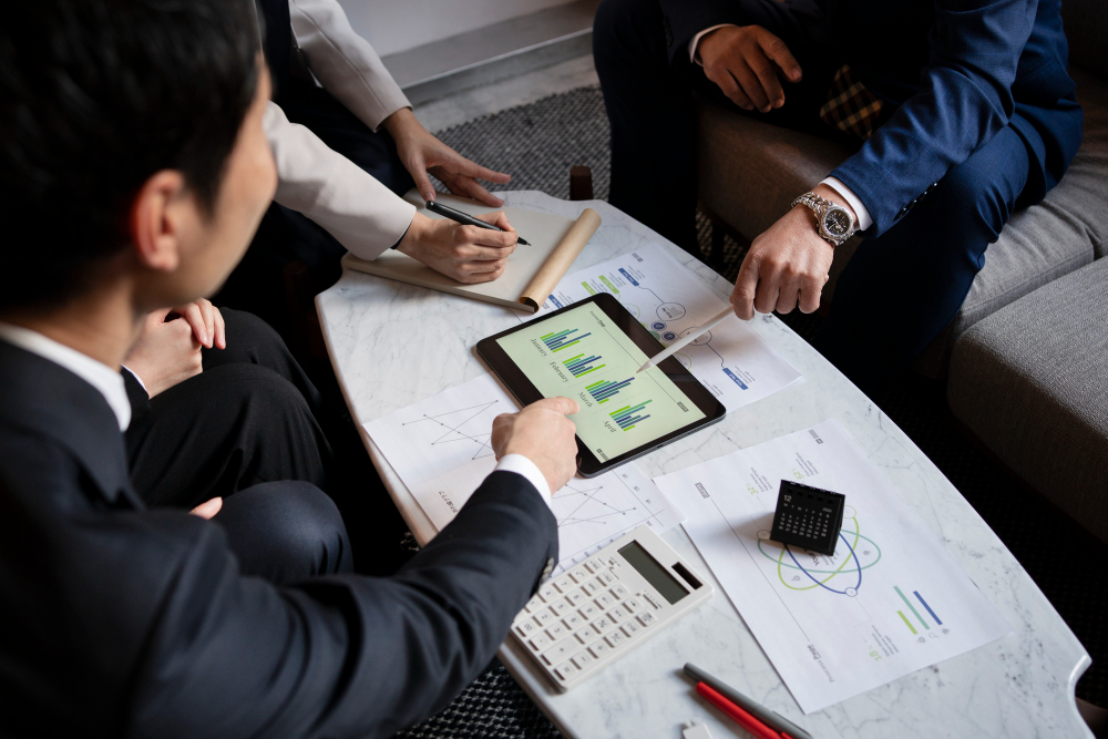 What is the minimum investment amount for Mutual funds?